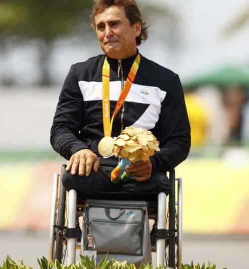 Alex Zanardi oro nella handbike alle Paralimpiadi di Rio