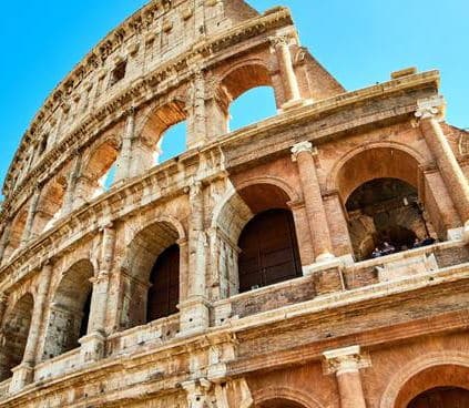 Colosseo, rimossi ponteggi, tornano alla luce i colori di 2000 anni fa