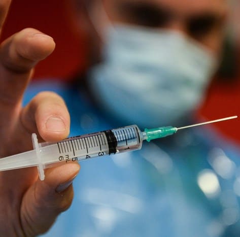 Ricorso medici no vax al Tar contro l’obbligo vaccinale