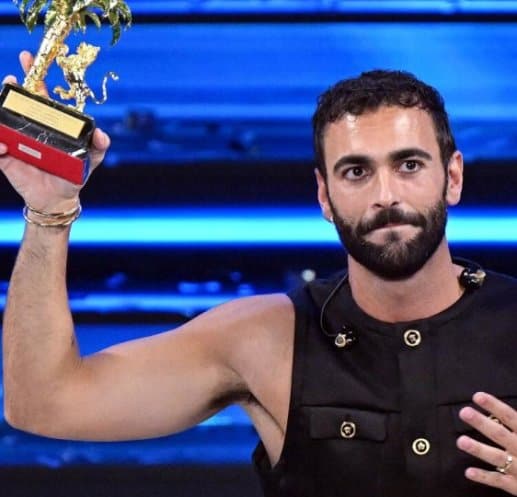 Mengoni vince Festival Sanremo 73esima edizione. Lazza secondo, Mr Rain terzo